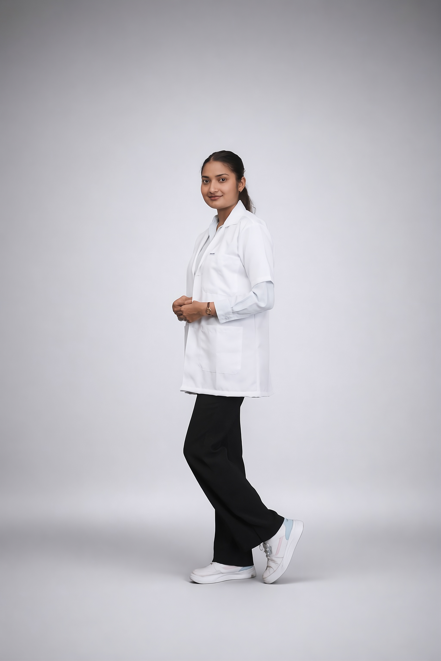 Aeroweave Half Sleeves | Women’s Lab Coat
