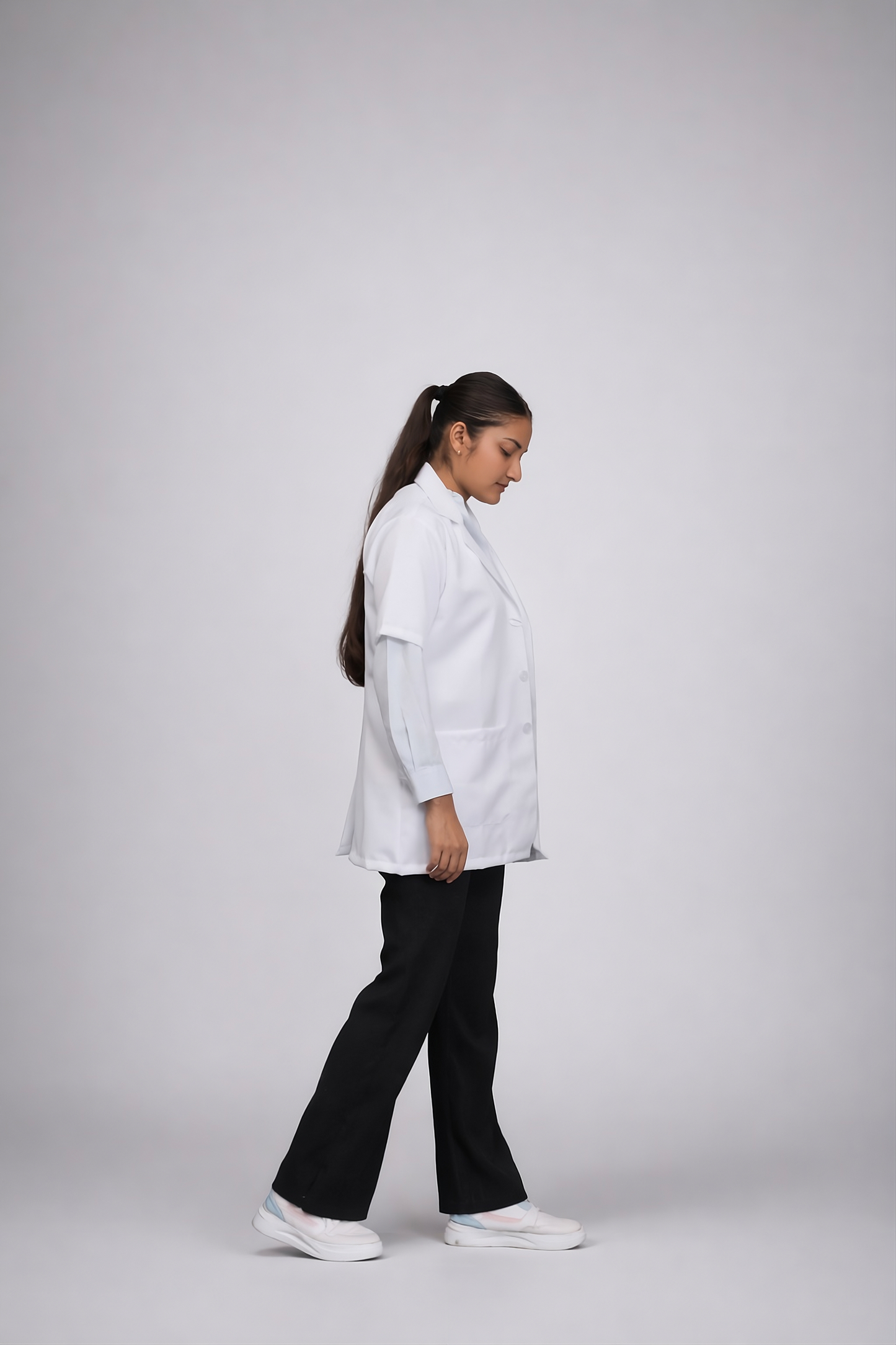Aeroweave Half Sleeves | Women’s Lab Coat